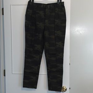 Camo dress pant